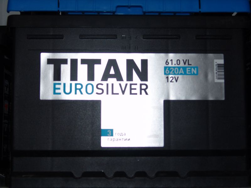 АКБ Титан для ВАЗ-2190. Аккумулятор Титан 63 зелёный. Дата АКБ Титан. Аккумулятор Titan значок бренда.